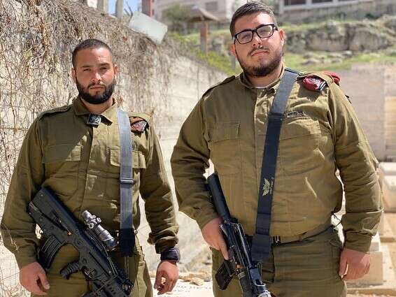 התאומים חסנו // צילום: דובר צה"ל